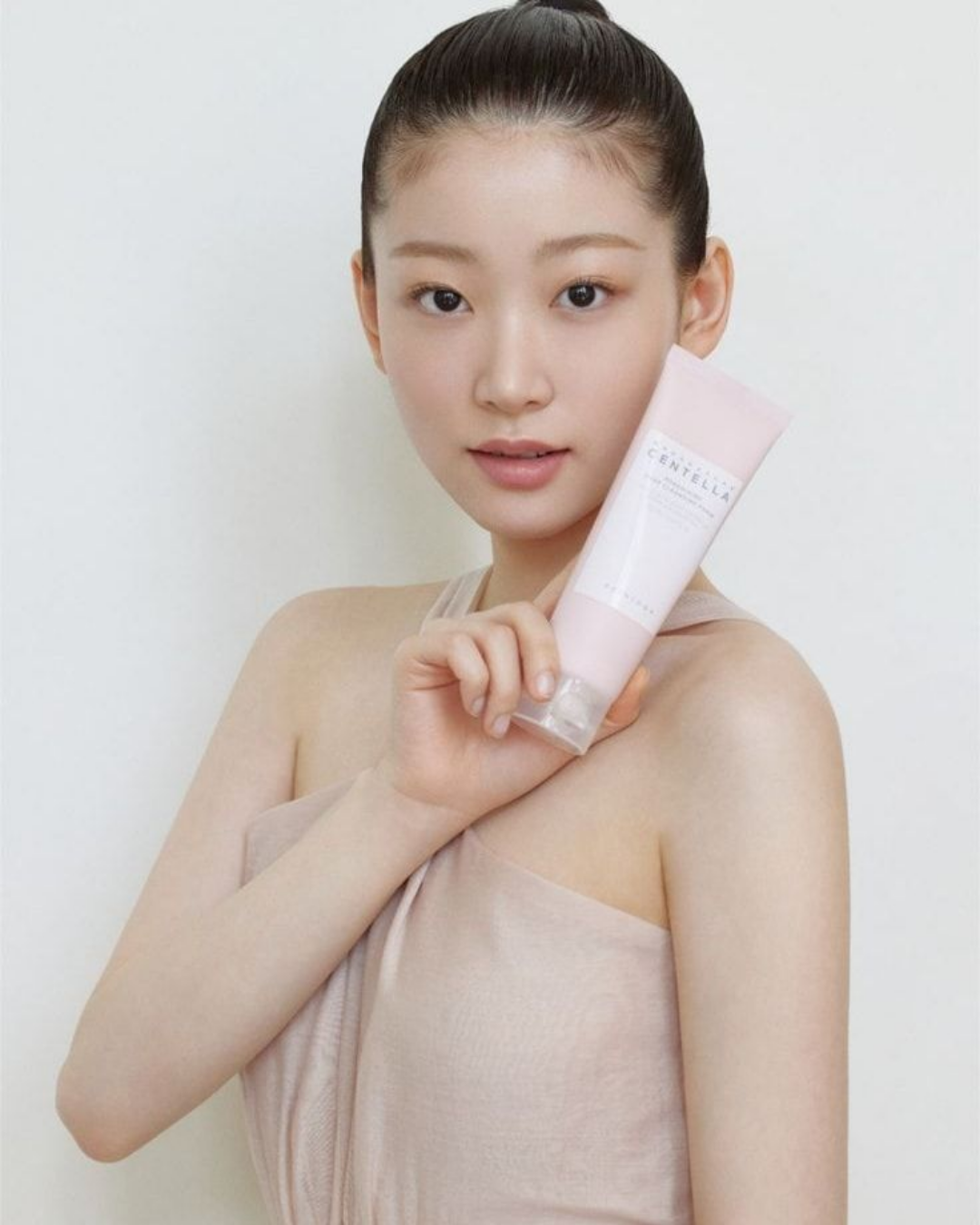 Madagascar Centella Poremizing Deep Cleansing Foam